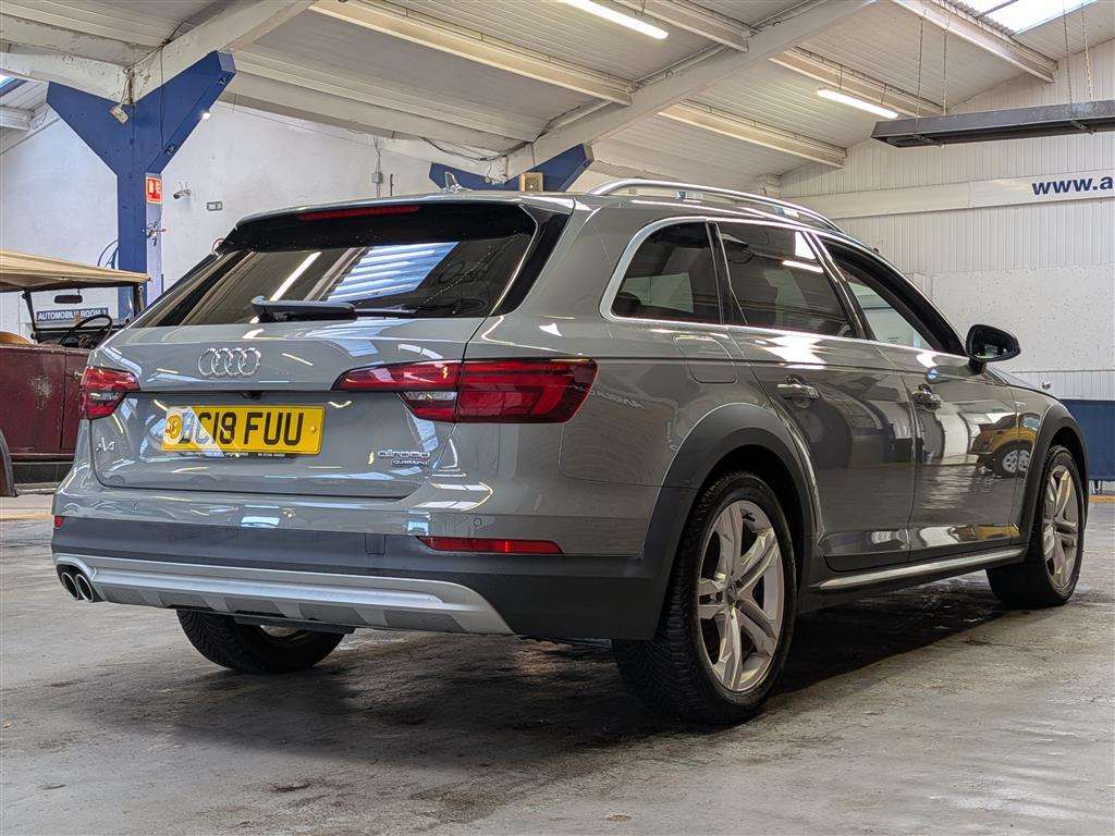 <p>2018 AUDI A4 ALLROAD SPORT TDI QUAT</p>
