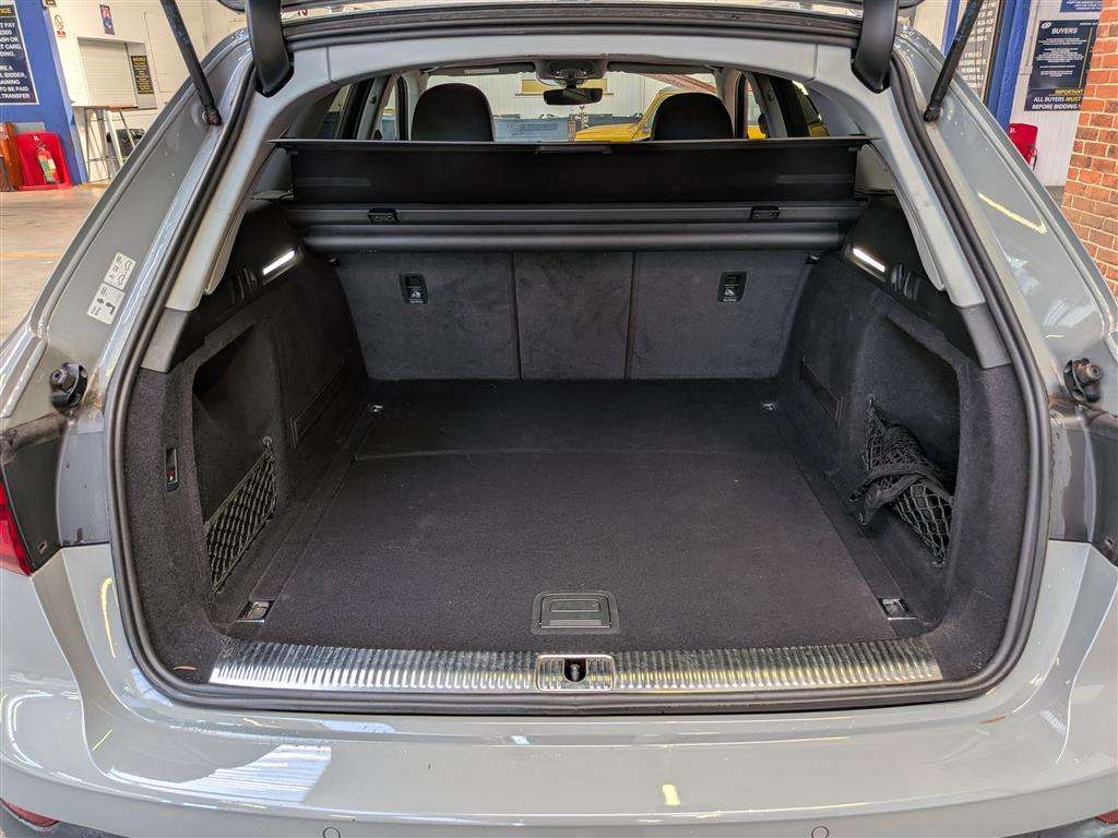 <p>2018 AUDI A4 ALLROAD SPORT TDI QUAT</p>