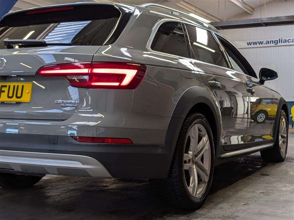 <p>2018 AUDI A4 ALLROAD SPORT TDI QUAT</p>