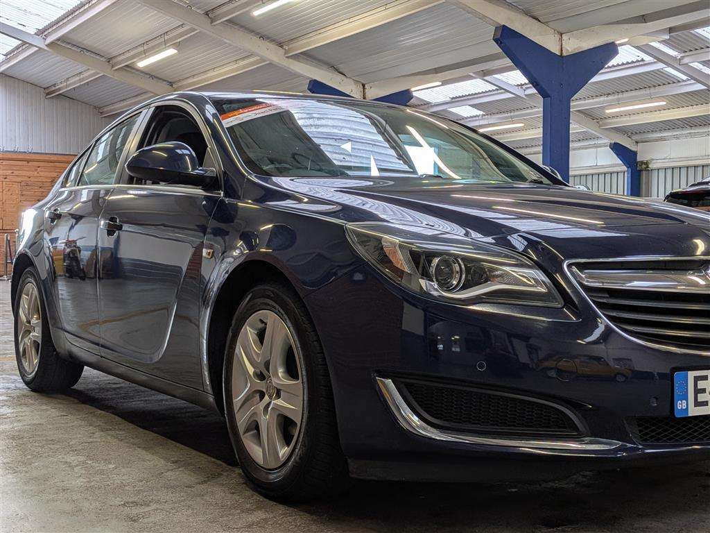 <p>2016 VAUXHALL INSIGNIA DSIGN NAV CDTI E</p>