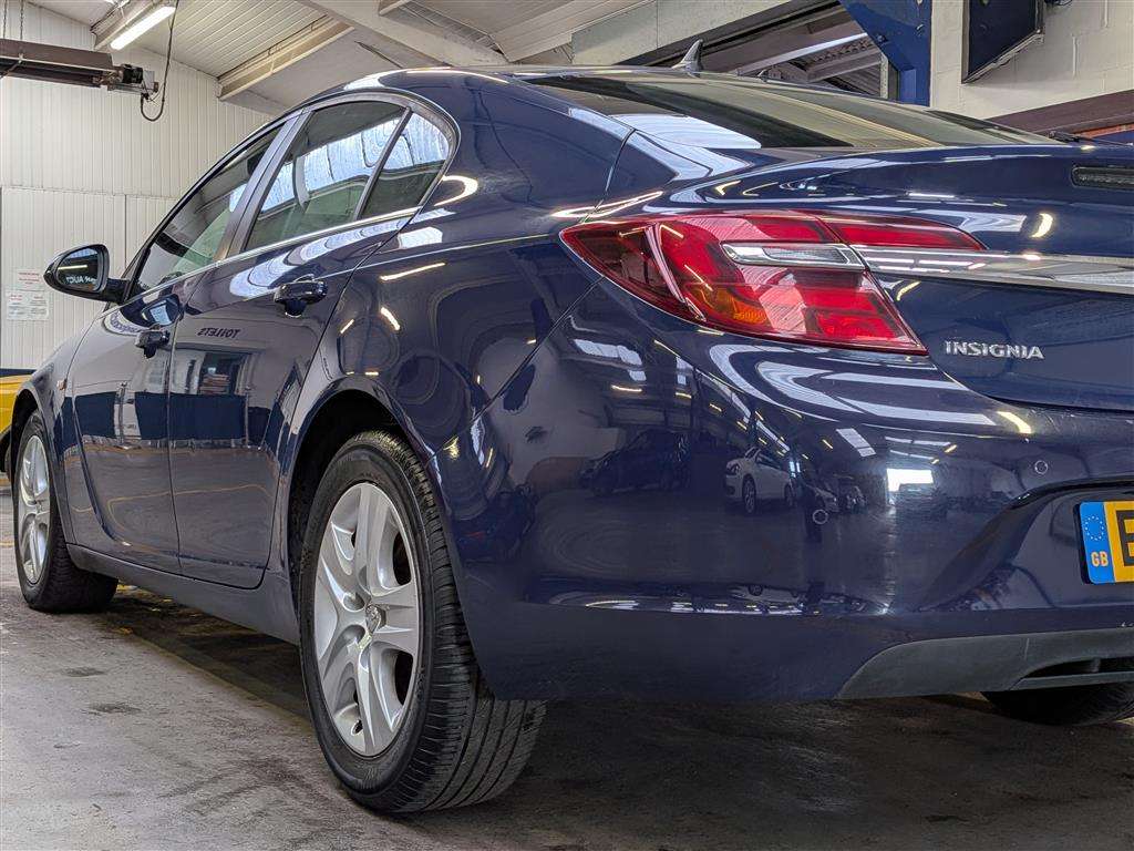 <p>2016 VAUXHALL INSIGNIA DSIGN NAV CDTI E</p>