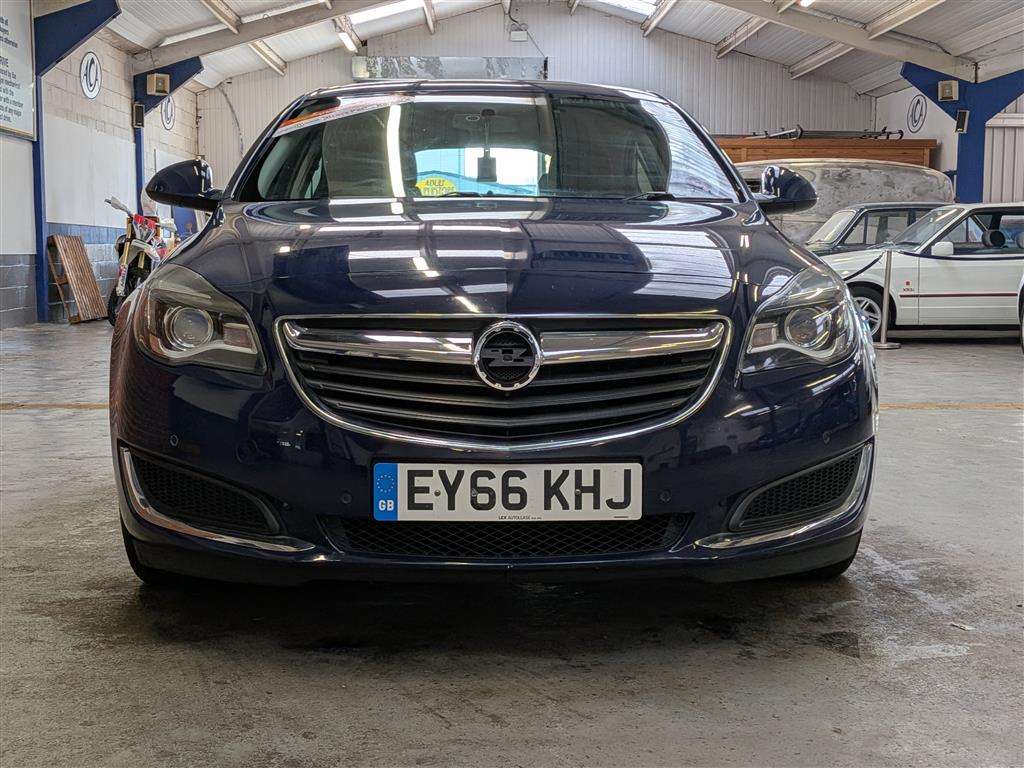 <p>2016 VAUXHALL INSIGNIA DSIGN NAV CDTI E</p>