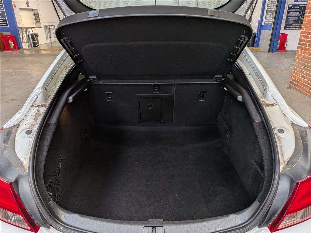 <p>2011 VAUXHALL INSIGNIA SRI VX-LINE</p>