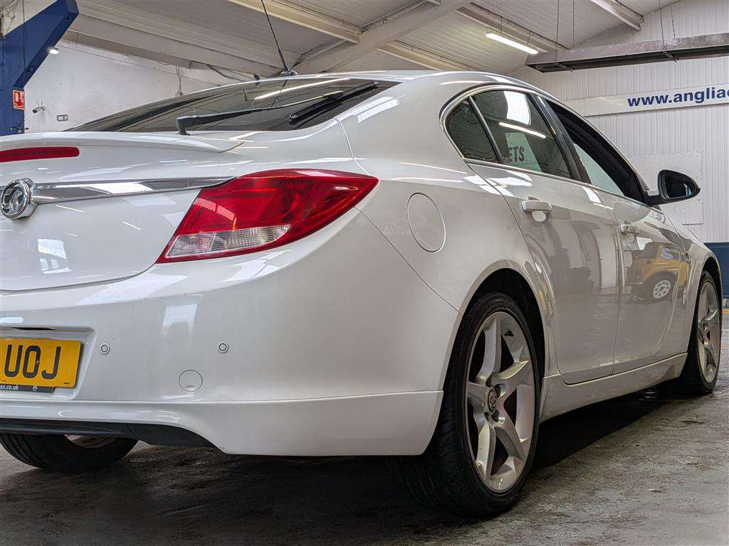 <p>2011 VAUXHALL INSIGNIA SRI VX-LINE</p>