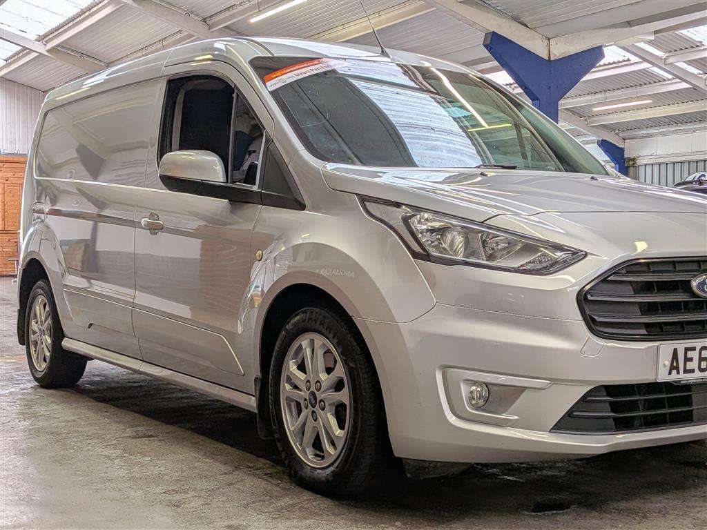 <p>2019 FORD TRANSIT CONNECT 240 LTD T AUTO</p>