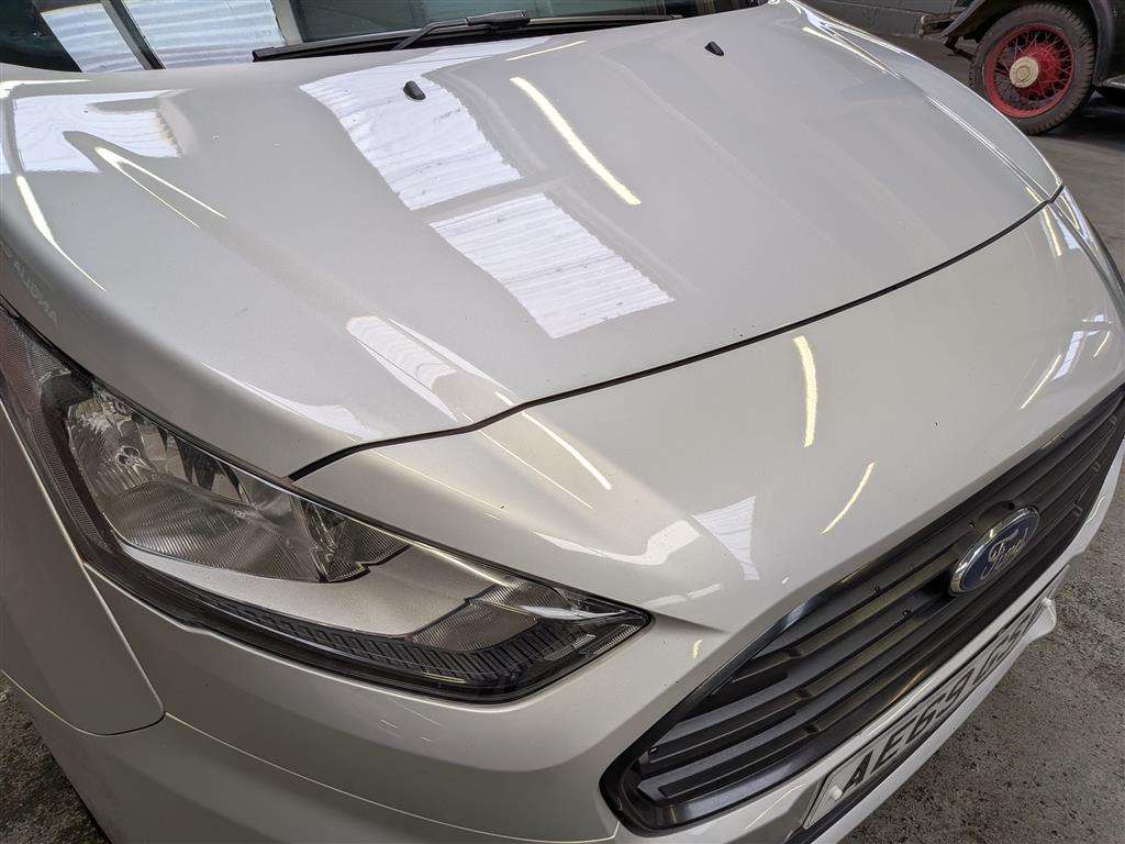<p>2019 FORD TRANSIT CONNECT 240 LTD T AUTO</p>