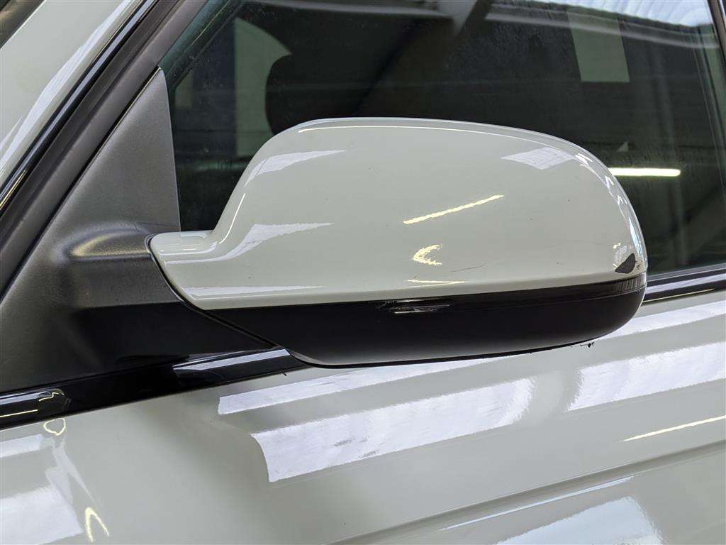 <p>2015 AUDI A4 S LINE BLACK EDITION T</p>