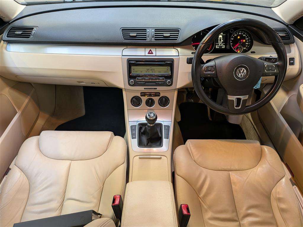 <p>2009 VOLKSWAGEN PASSAT HIGHLINE TDI 140</p>