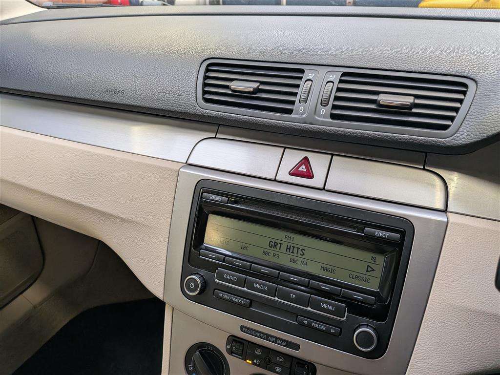 <p>2009 VOLKSWAGEN PASSAT HIGHLINE TDI 140</p>