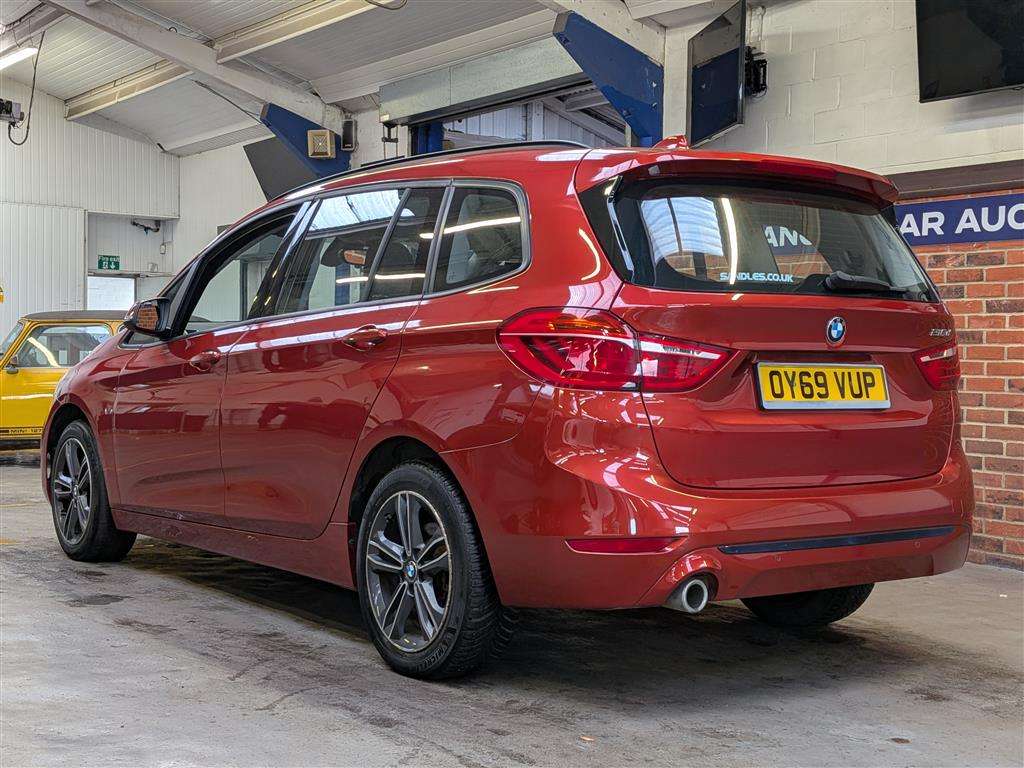 <p>2019 BMW 216D SPORT</p>