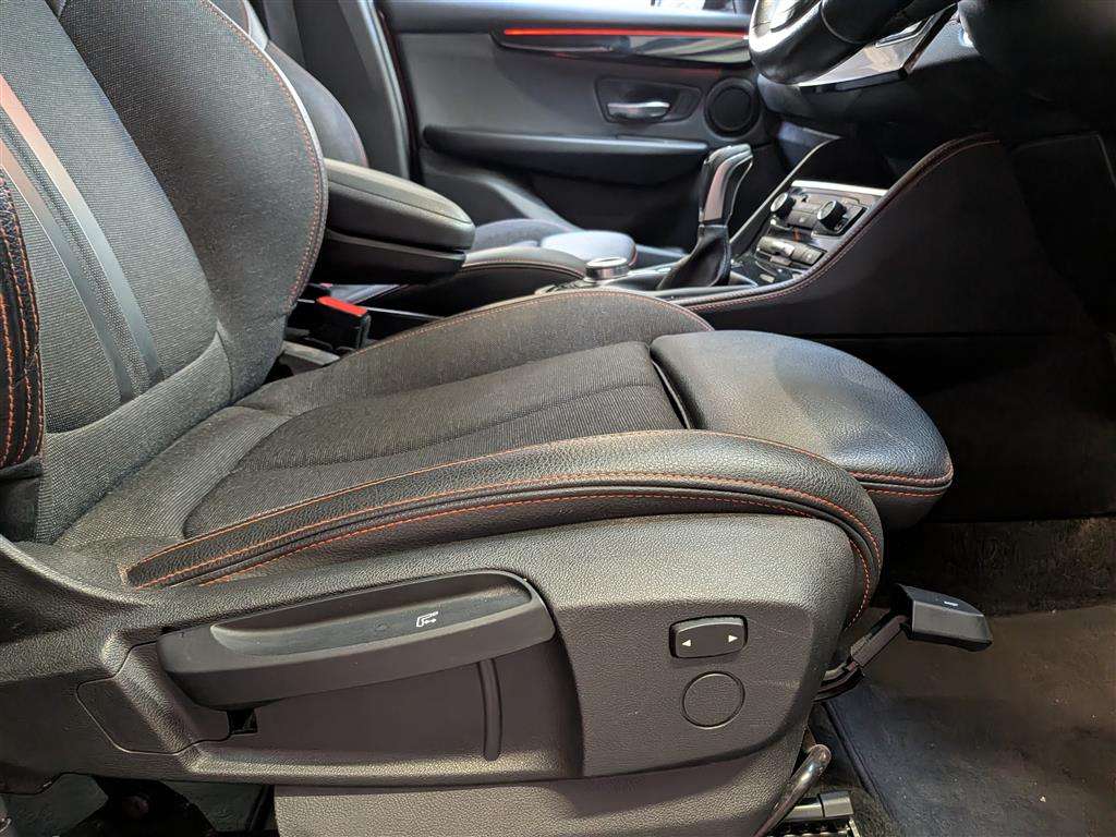 <p>2019 BMW 216D SPORT</p>
