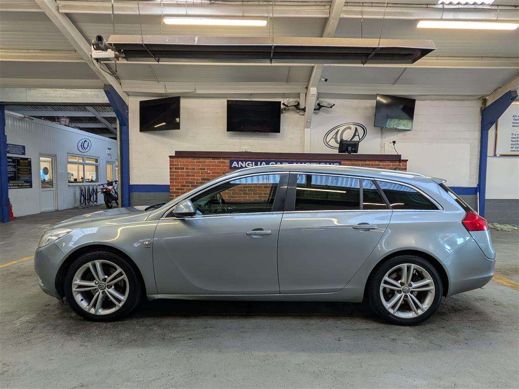 <p>2011 VAUXHALL INSIGNIA SRI NAV 160 CDTI</p>