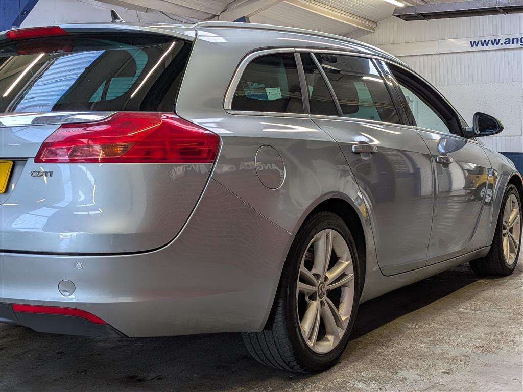 <p>2011 VAUXHALL INSIGNIA SRI NAV 160 CDTI</p>