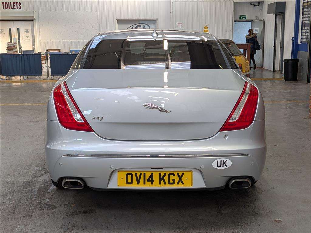 <p>2014 JAGUAR XJ PORTFOLIO V6 D AUTO</p>