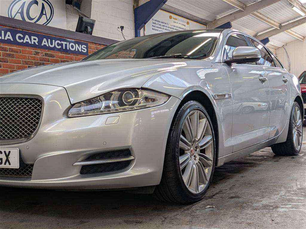 <p>2014 JAGUAR XJ PORTFOLIO V6 D AUTO</p>