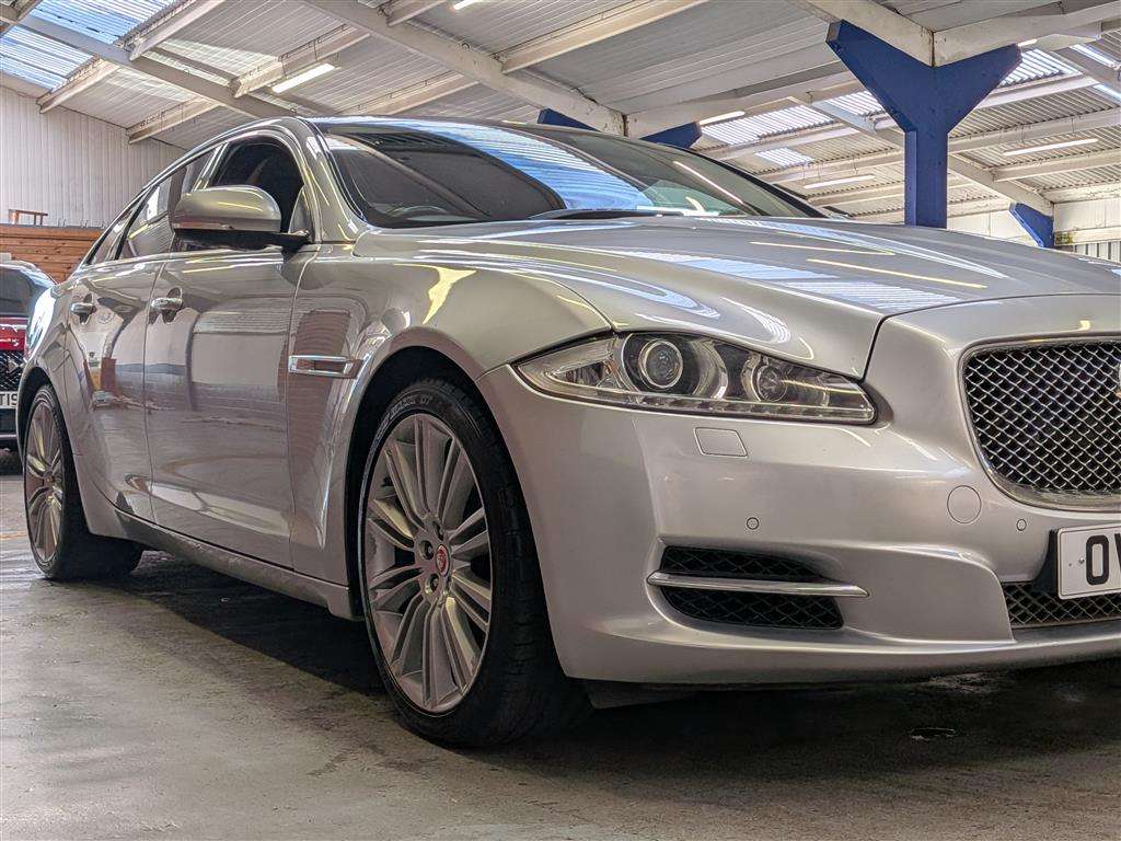 <p>2014 JAGUAR XJ PORTFOLIO V6 D AUTO</p>