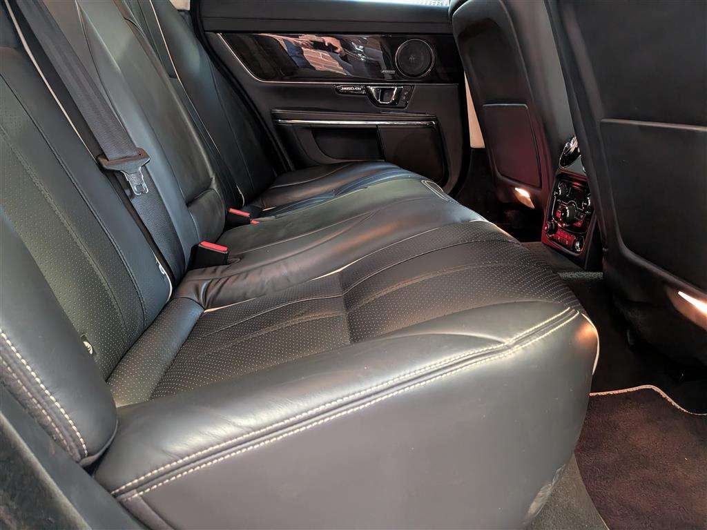 <p>2014 JAGUAR XJ PORTFOLIO V6 D AUTO</p>