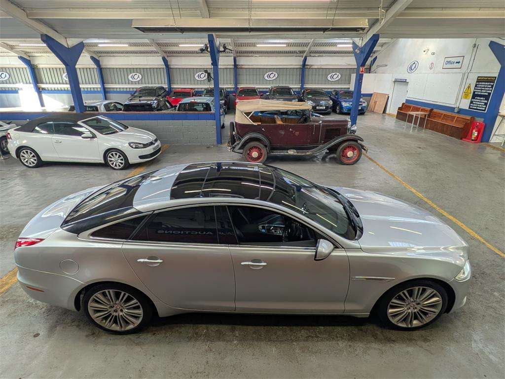 <p>2014 JAGUAR XJ PORTFOLIO V6 D AUTO</p>