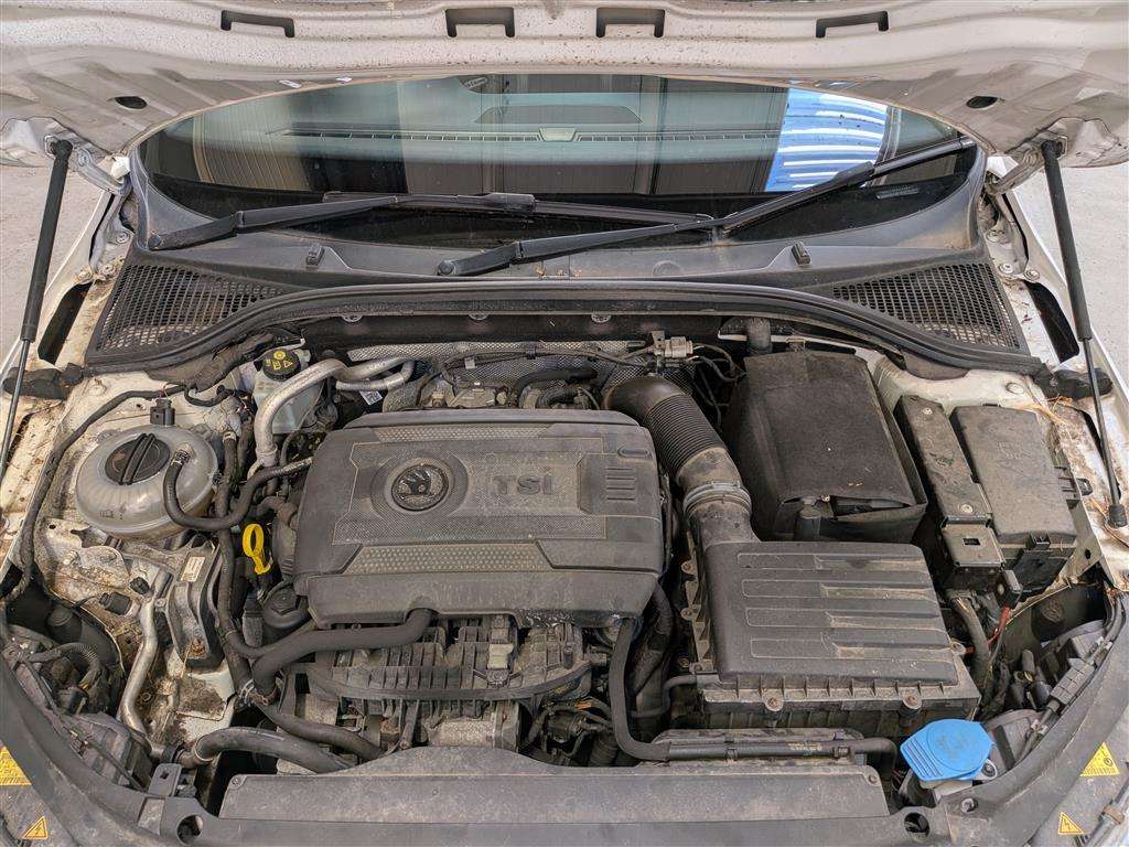 <p>2013 SKODA OCTAVIA VRS TSI</p>