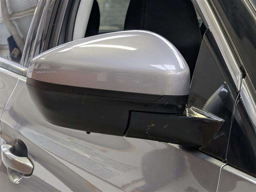 <p>2020 VAUXHALL GRANDLAND X SRI NAV TURBO</p>