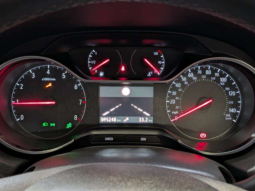 <p>2020 VAUXHALL GRANDLAND X SRI NAV TURBO</p>