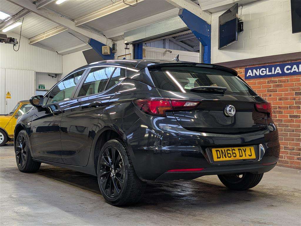 <p>2016 VAUXHALL ASTRA TECH LINE CDTI</p>