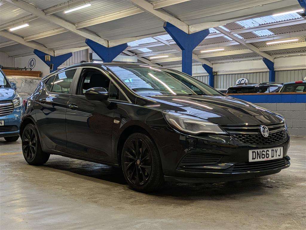 <p>2016 VAUXHALL ASTRA TECH LINE CDTI</p>