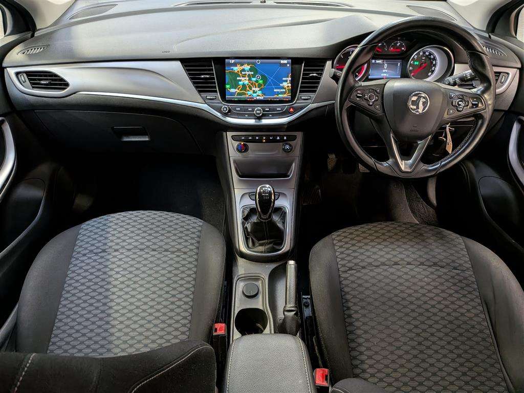 <p>2016 VAUXHALL ASTRA TECH LINE CDTI</p>