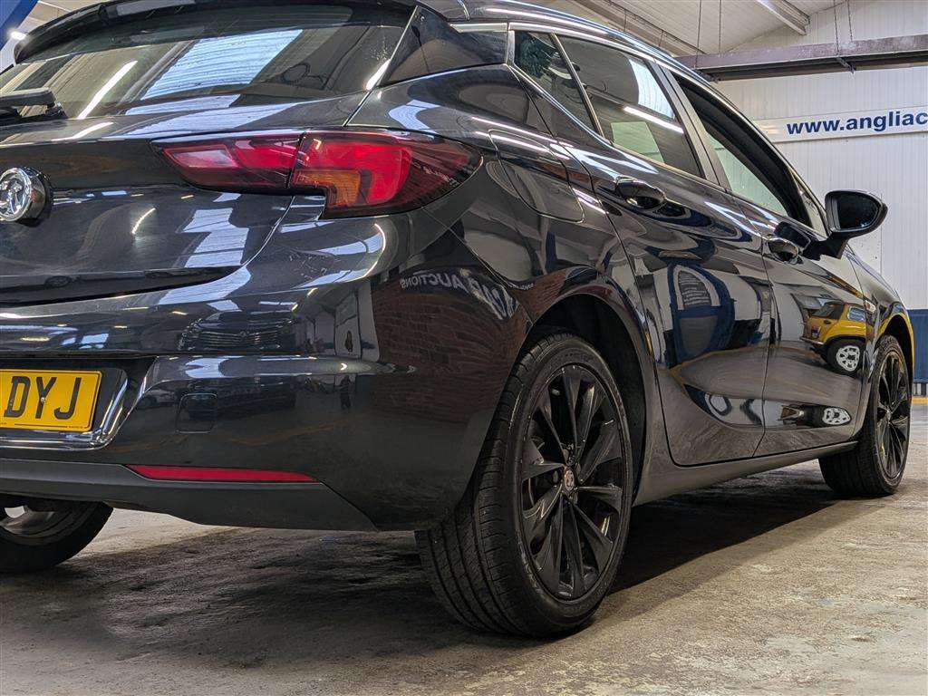 <p>2016 VAUXHALL ASTRA TECH LINE CDTI</p>