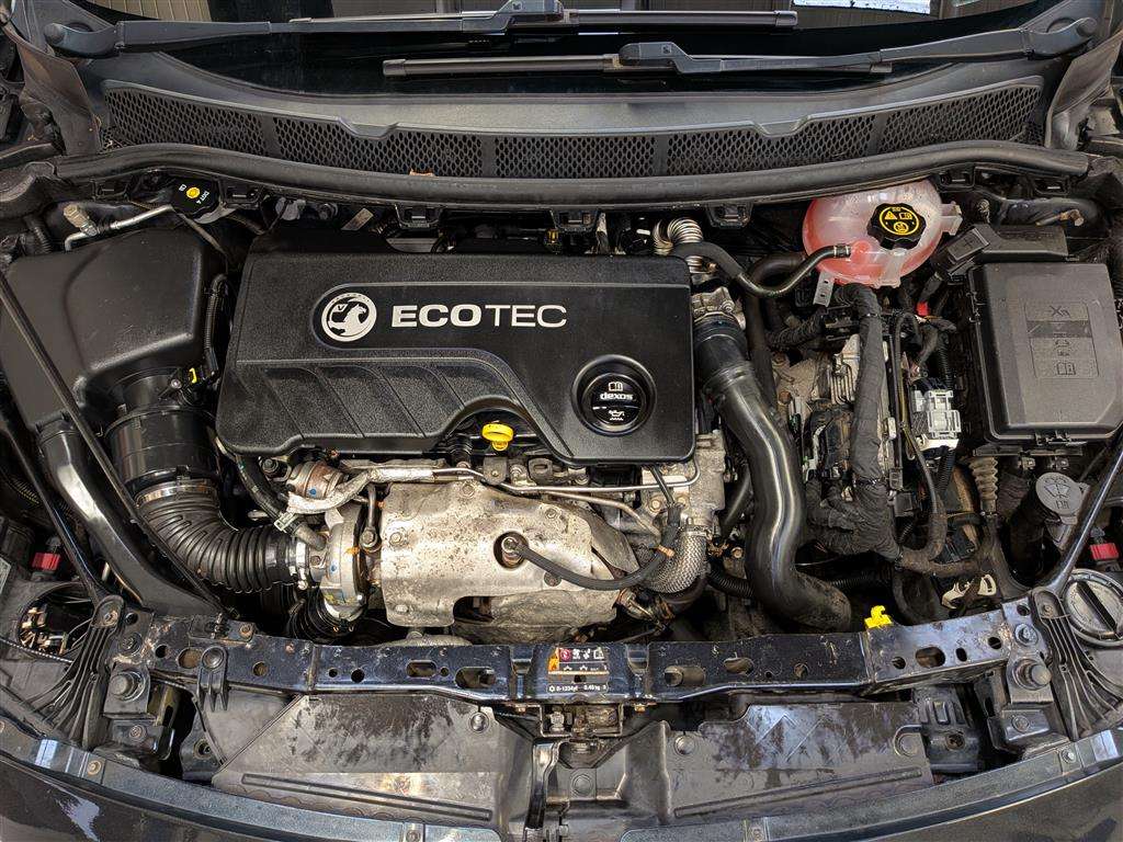 <p>2016 VAUXHALL ASTRA TECH LINE CDTI</p>