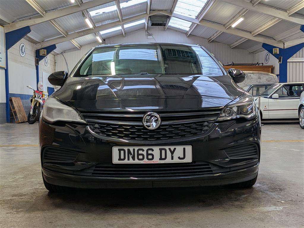 <p>2016 VAUXHALL ASTRA TECH LINE CDTI</p>