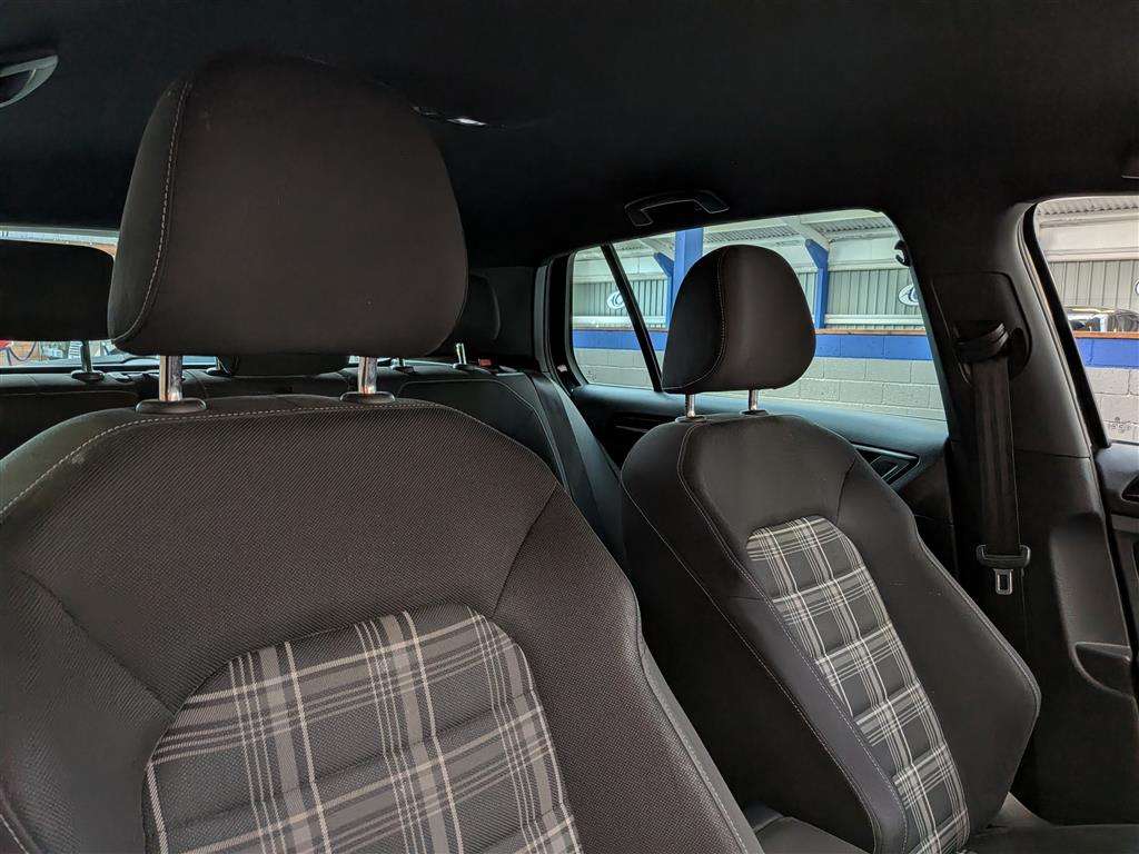 <p>2013 VOLKSWAGEN GOLF GTD</p>