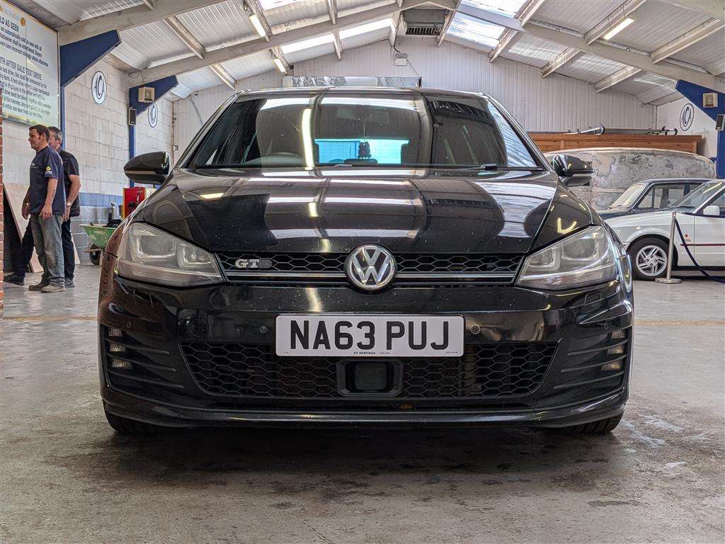 <p>2013 VOLKSWAGEN GOLF GTD</p>