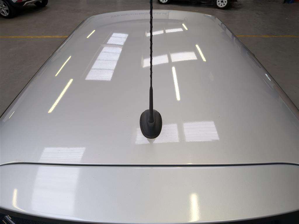 <p>2005 MINI MINI COOPER PARK LANE</p>