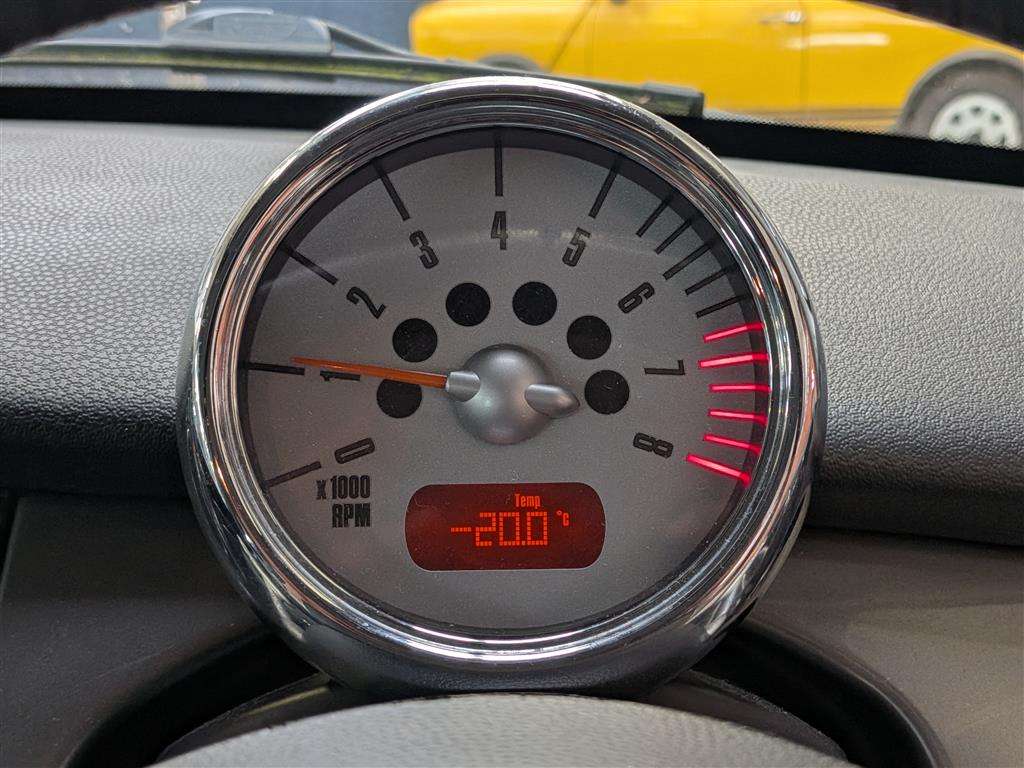 <p>2005 MINI MINI COOPER PARK LANE</p>