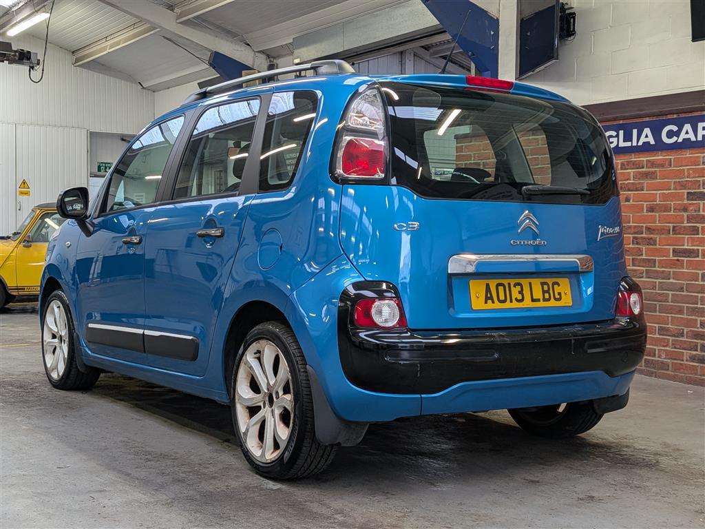 <p>2013 CITROEN C3 PICASSO SELECTION HDI</p>