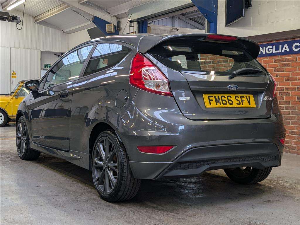 <p>2017 FORD FIESTA ST-LINE</p>