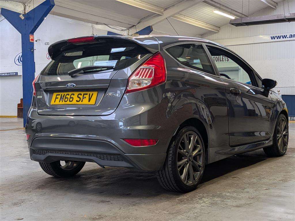 <p>2017 FORD FIESTA ST-LINE</p>