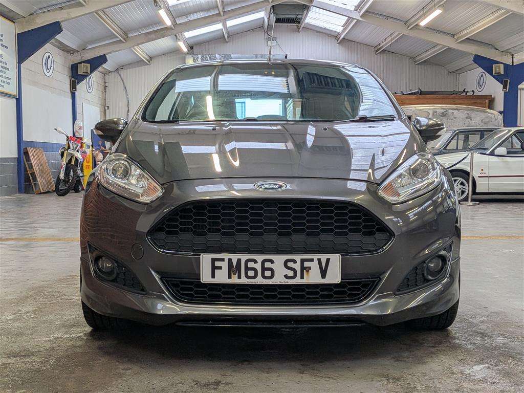 <p>2017 FORD FIESTA ST-LINE</p>