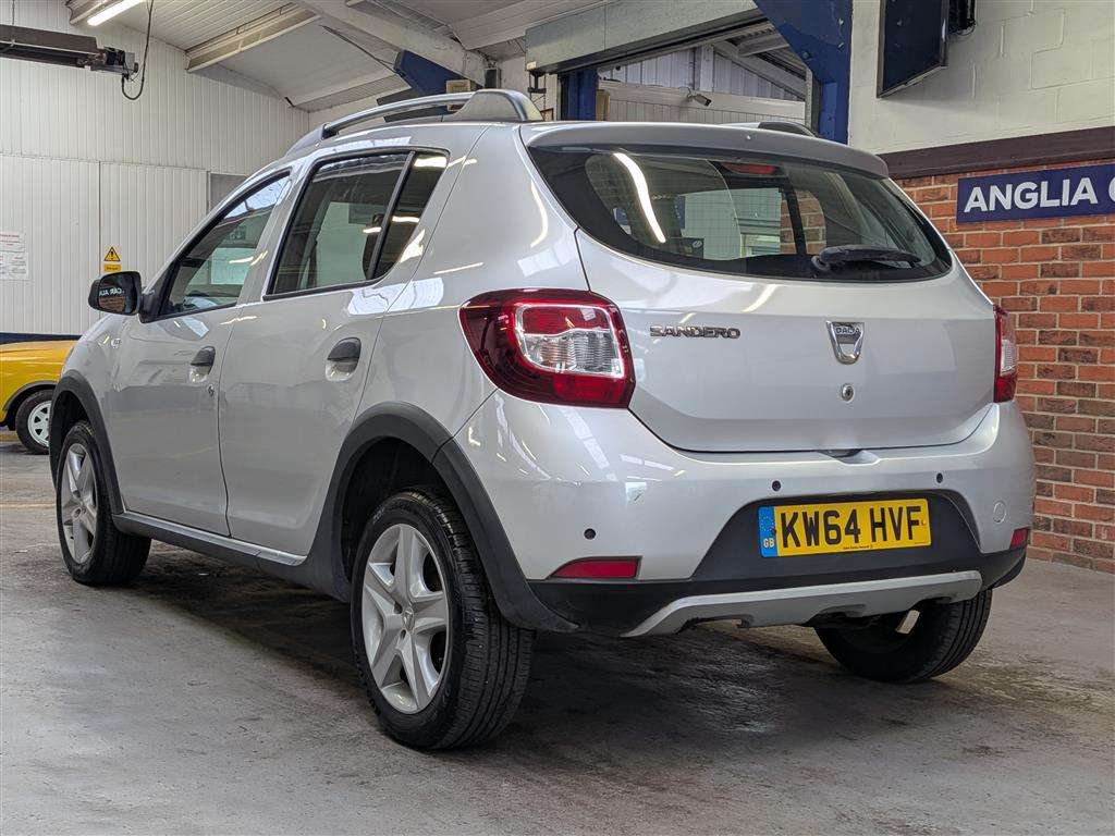 <p>2015 DACIA SANDERO STEPWAY LAUREATE</p>