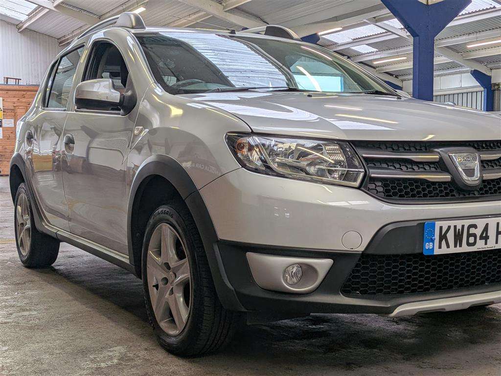 <p>2015 DACIA SANDERO STEPWAY LAUREATE</p>
