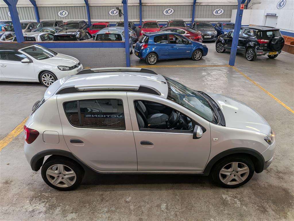 <p>2015 DACIA SANDERO STEPWAY LAUREATE</p>