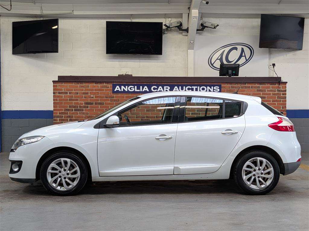 <p>2012 RENAULT MEGANE D-QUE TT ENERGY DC</p>