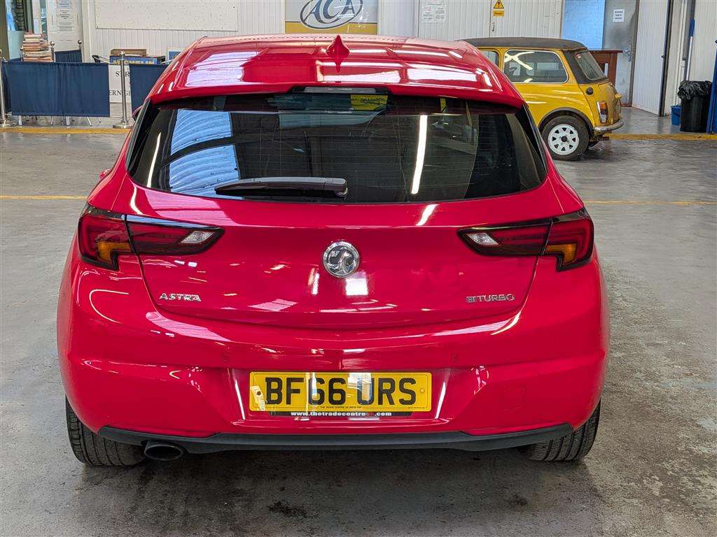 <p>2016 VAUXHALL ASTRA ELITE NAV CDTI BTUR</p>