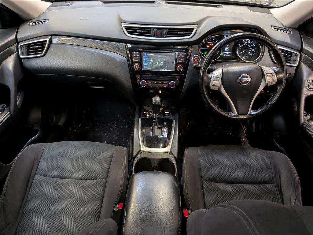 <p>2014 NISSAN X-TRAIL N-TEC DCI CVT</p>
