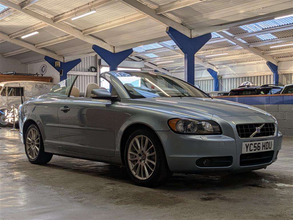 <p>2006 VOLVO C70 SE AUTO</p>