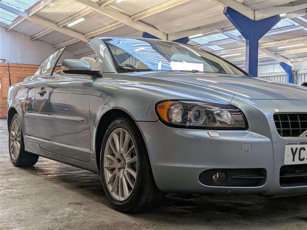 <p>2006 VOLVO C70 SE AUTO</p>