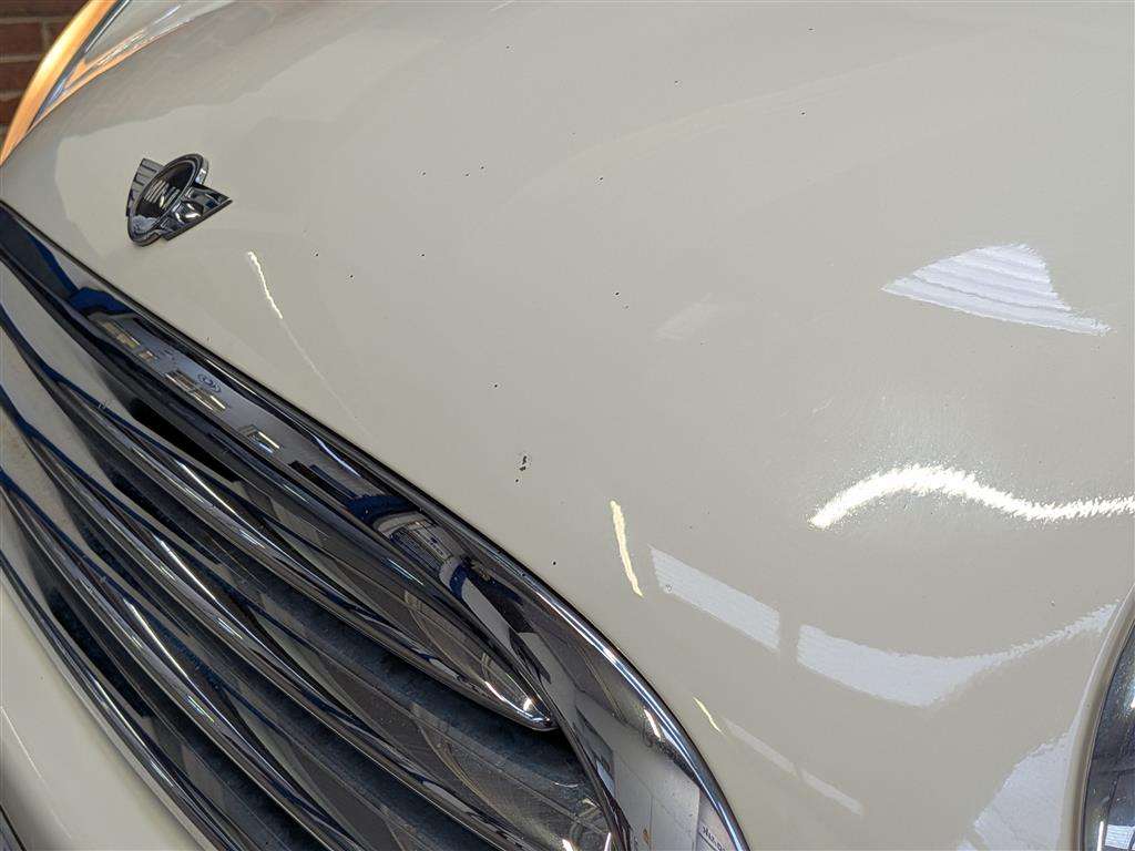 <p>2010 MINI COOPER AUTO</p>