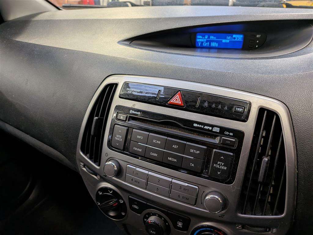 <p>2012 HYUNDAI I20 ACTIVE</p>