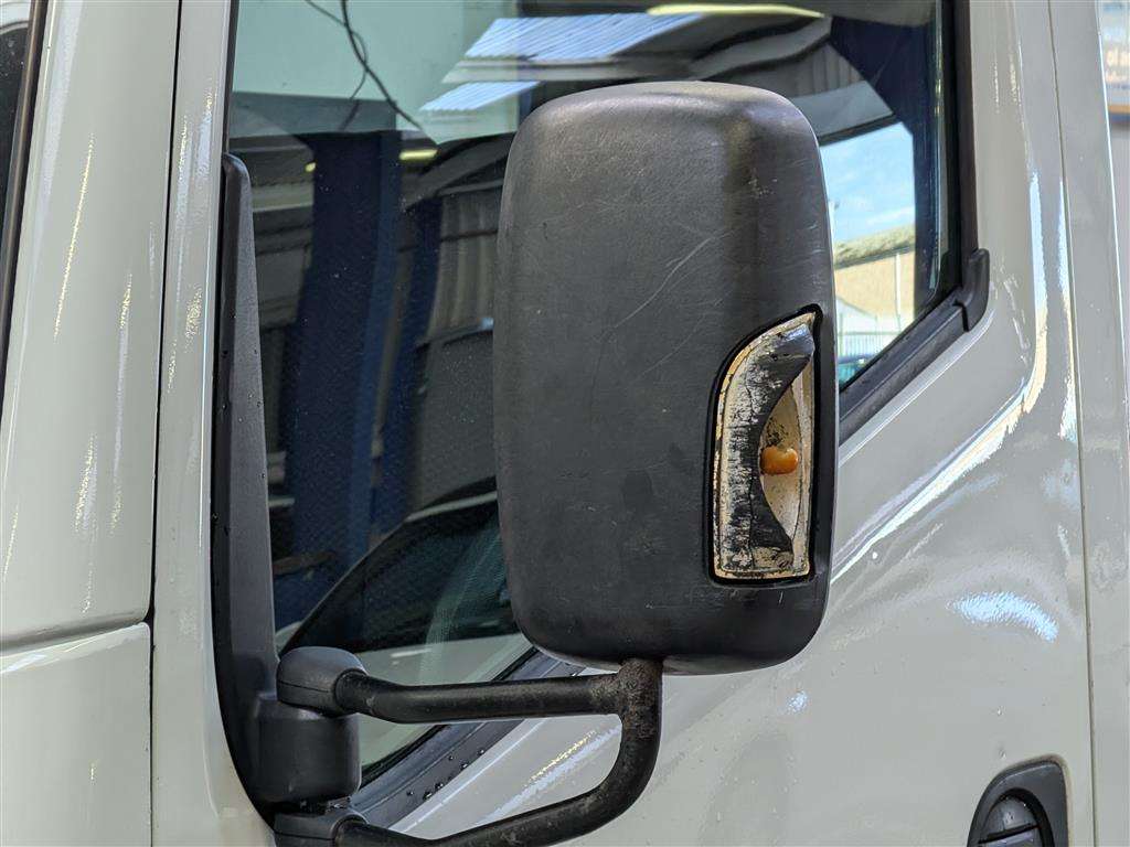 <p>2014 NISSAN NT400 CABSTAR 35.14 LWB D</p>